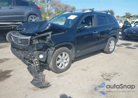 2013 Kia Sorento Lx z USA, uszkodzony, nr VIN 5XYKTDA66DG407556